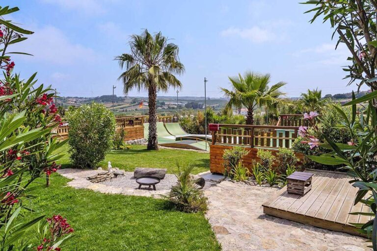 Drop-In-Surfcamp-Portugal-Resort-Garden-13